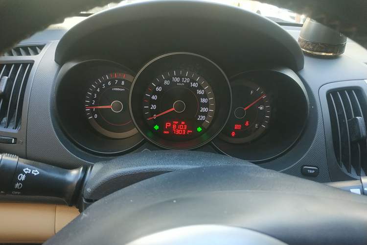 Used Kia Forte 2011 1.6L AT GL Instrument Cluster