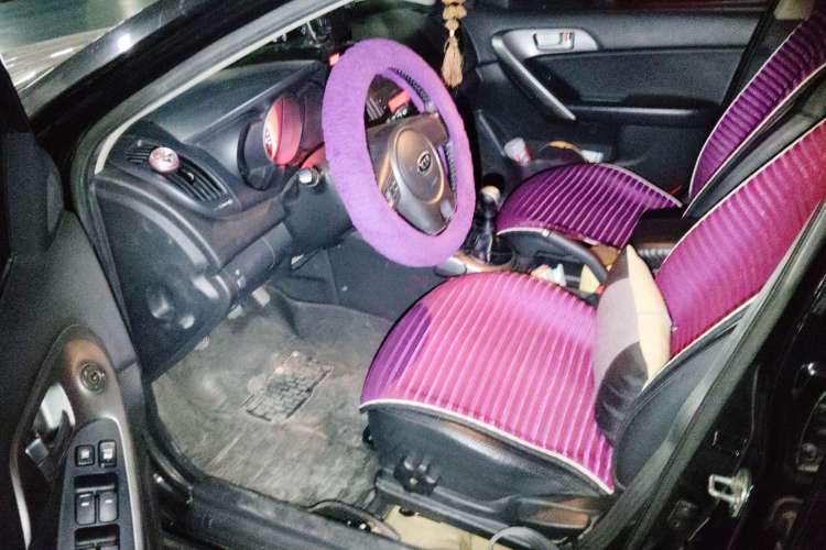 Used Kia Forte 2011 1.6L MT GLS Left Front Seat