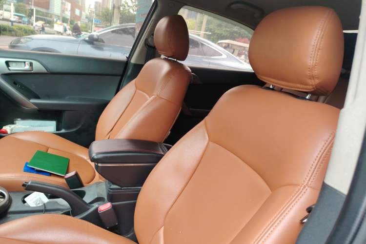 Used Kia Forte 2011 1.6L AT GL Left Front Seat