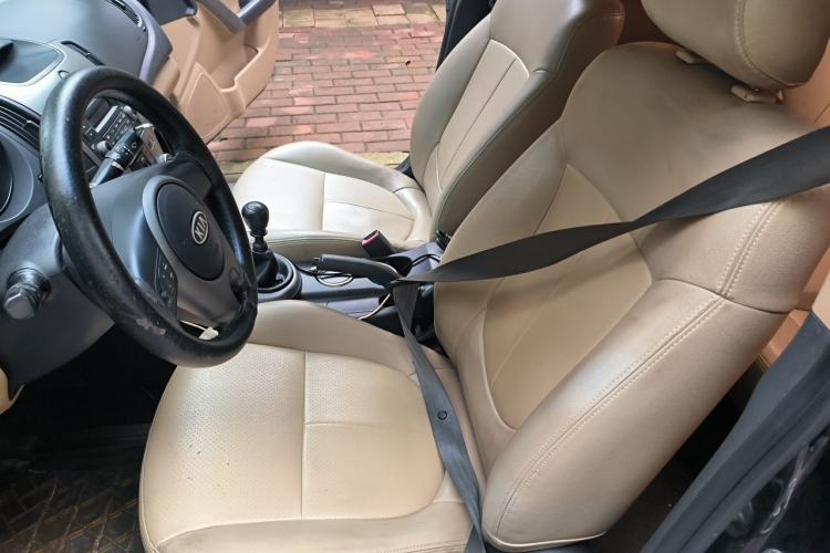 Used Kia Forte 2011 1.6L MT GL Left Front Seat