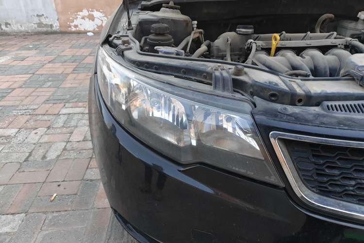 Used Kia Forte 2011 1.6L MT GL Right Front Headlight