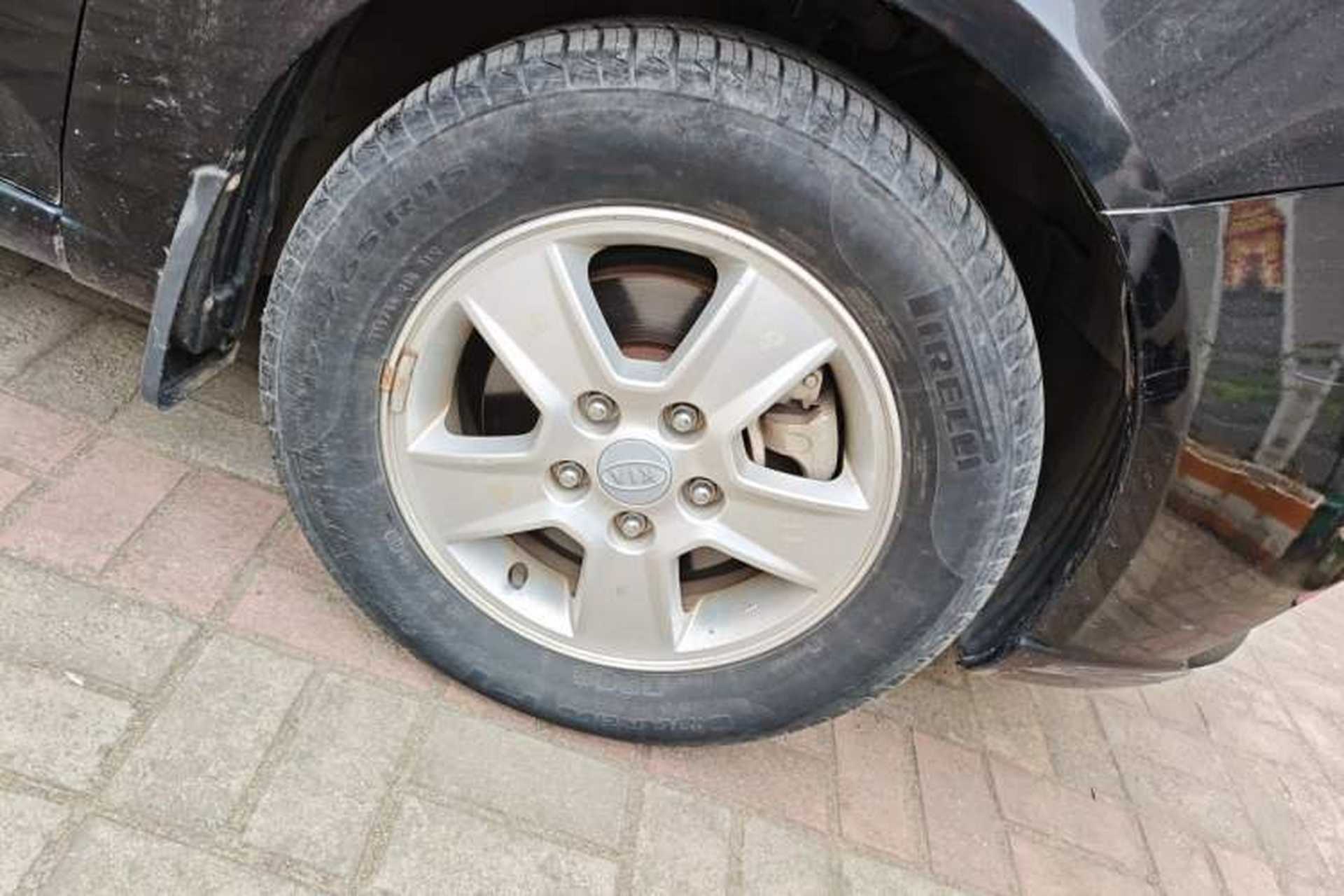 Used Kia Forte 2011 1.6L MT GL Right Front Wheel Hub