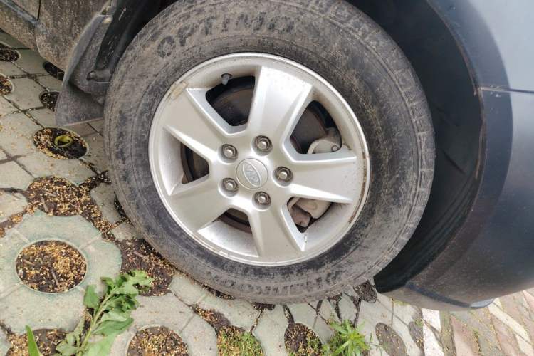Used Kia Forte 2011 1.6L AT GL Right Front Wheel Hub