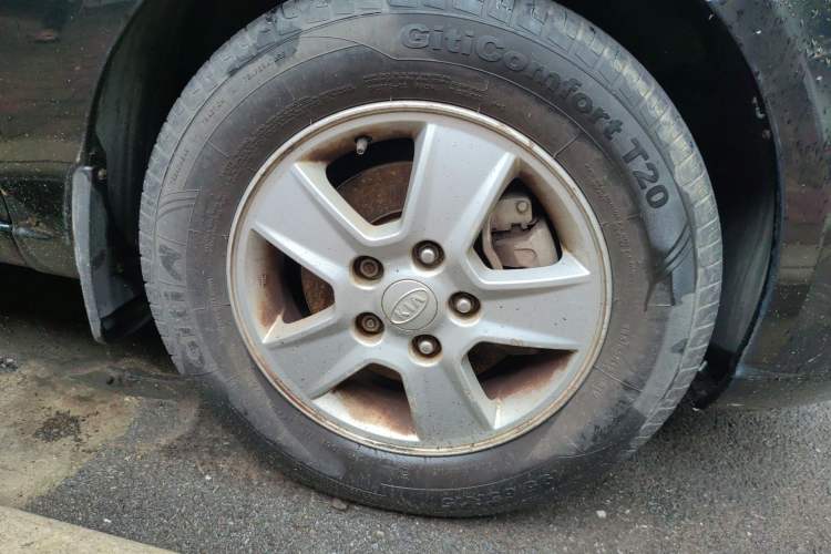 Used Kia Forte 2011 1.6L MT GL Right Front Wheel Hub