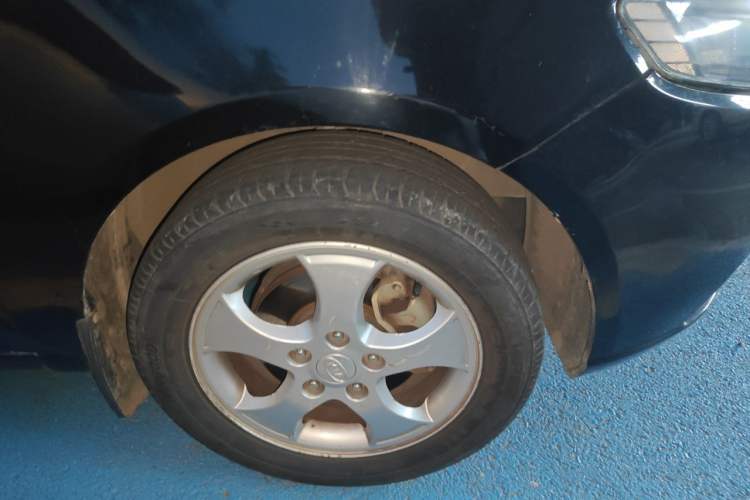 Used Kia Forte 2011 1.6L MT GLS Right Front Wheel Hub