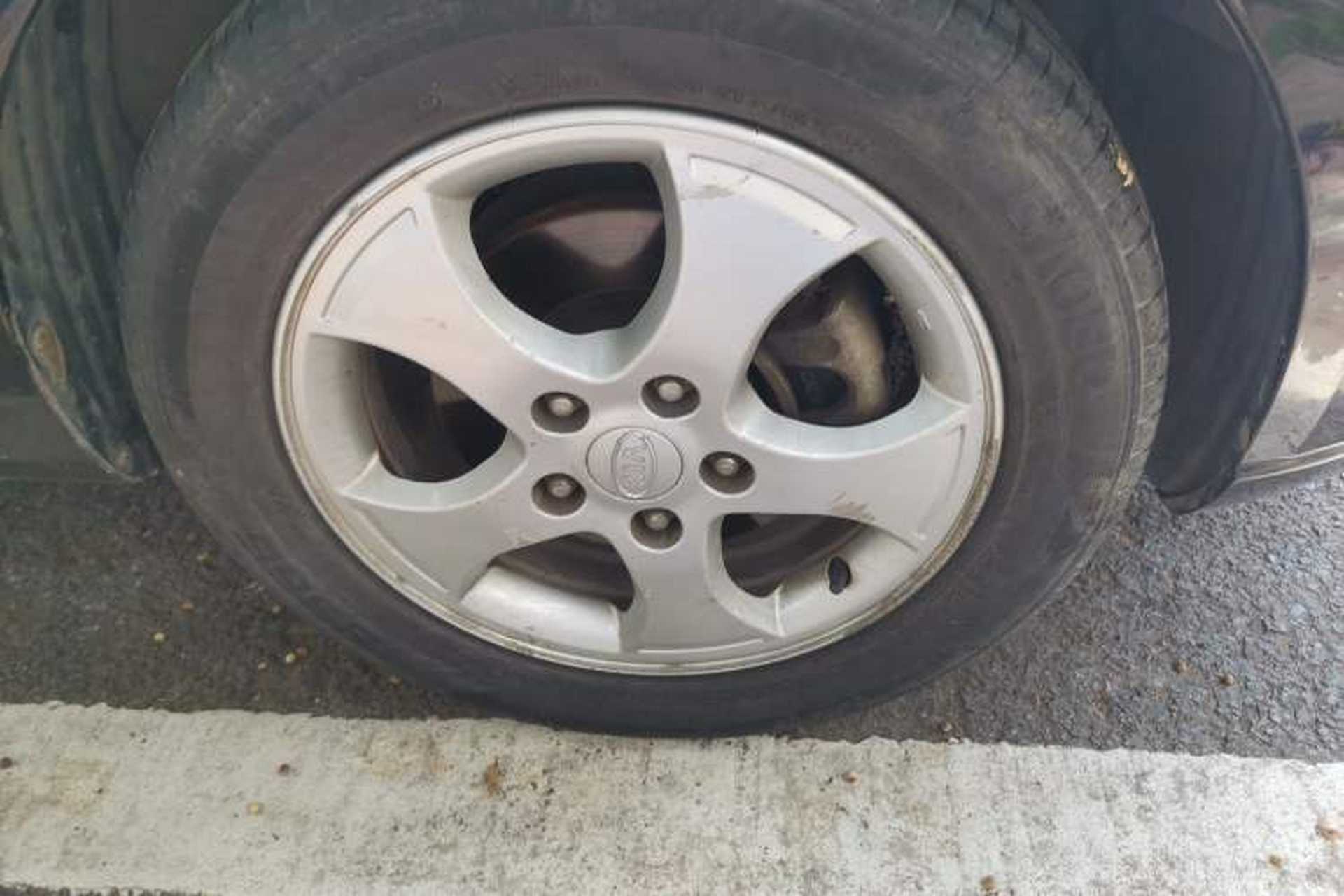 Used Kia Forte 2011 1.6L AT GLS Right Front Wheel Hub