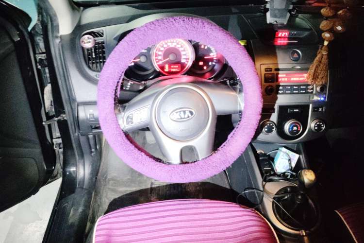 Used Kia Forte 2011 1.6L MT GLS Steering Wheel