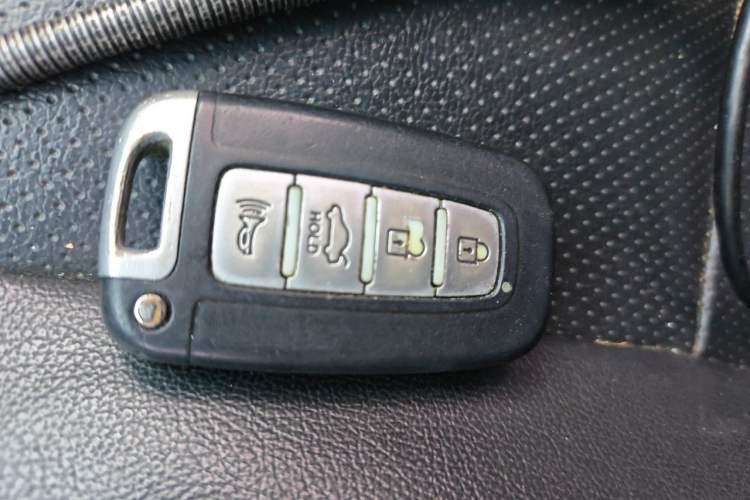 Used Kia Forte 2011 1.6L AT Premium Vehicle Key
