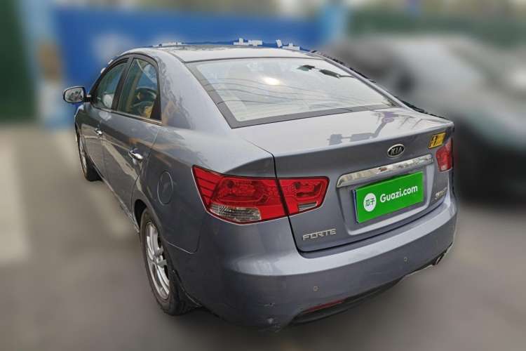 Used Kia Forte 2011 1.6L AT Premium Rear Left 45 Deg