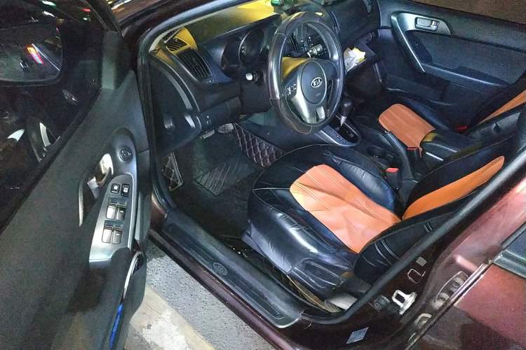 Used Kia Forte 2011 1.6L AT GL Driver Seat