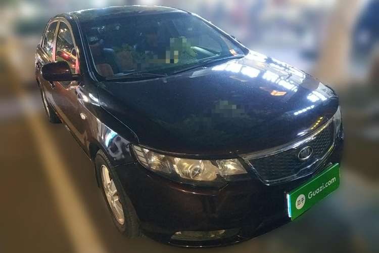 Used Kia Forte 2011 1.6L AT GL Front Right 45 Deg