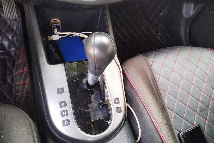 Used Kia Forte 2011 1.6L AT GL Gear Lever