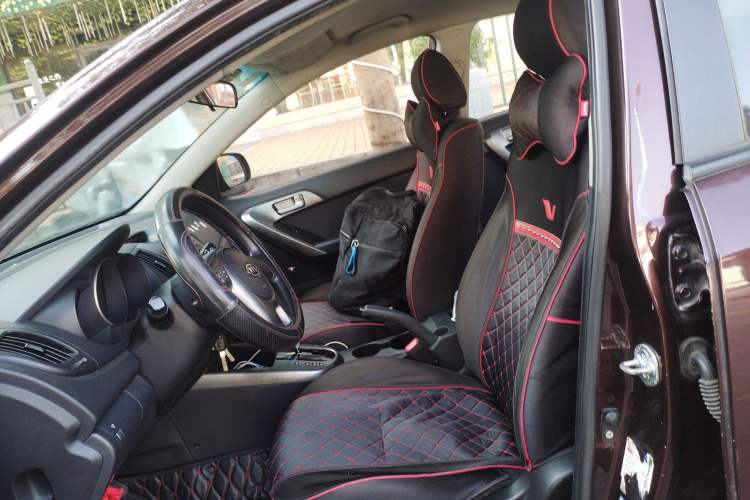 Used Kia Forte 2011 1.6L AT GL Left Front Seat