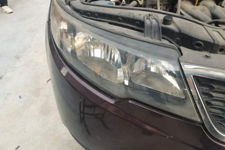 Used Kia Forte 2011 1.6L AT GL Right Front Headlight