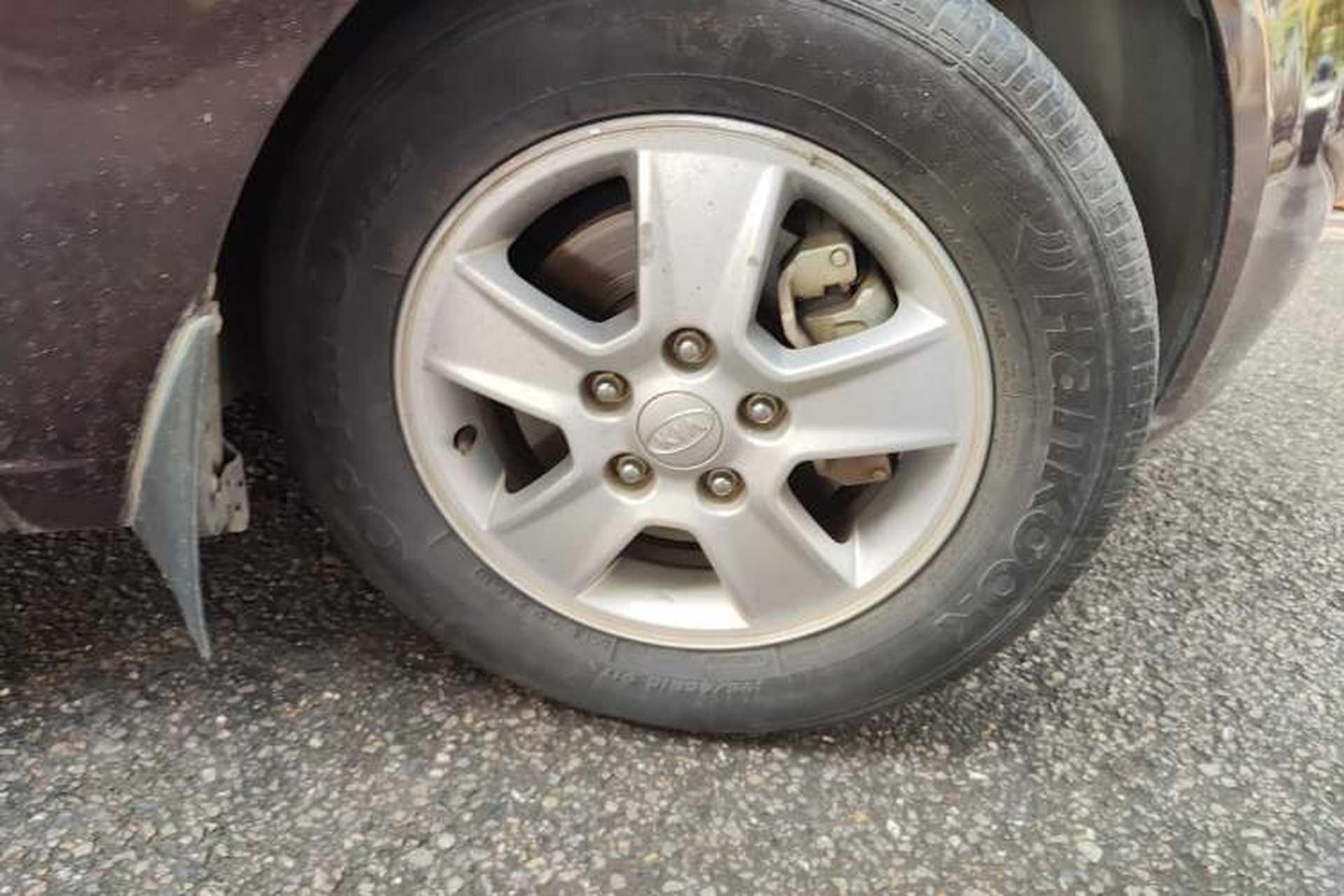 Used Kia Forte 2011 1.6L AT GL Right Front Wheel Hub