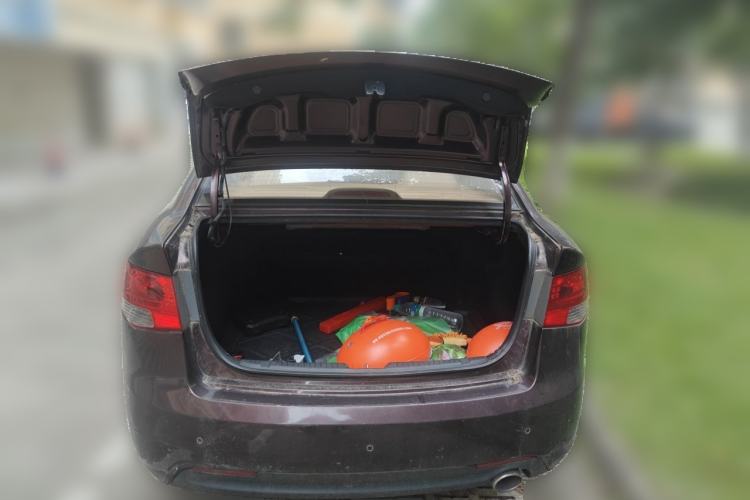 Used Kia Forte 2011 1.6L AT Premium Trunk