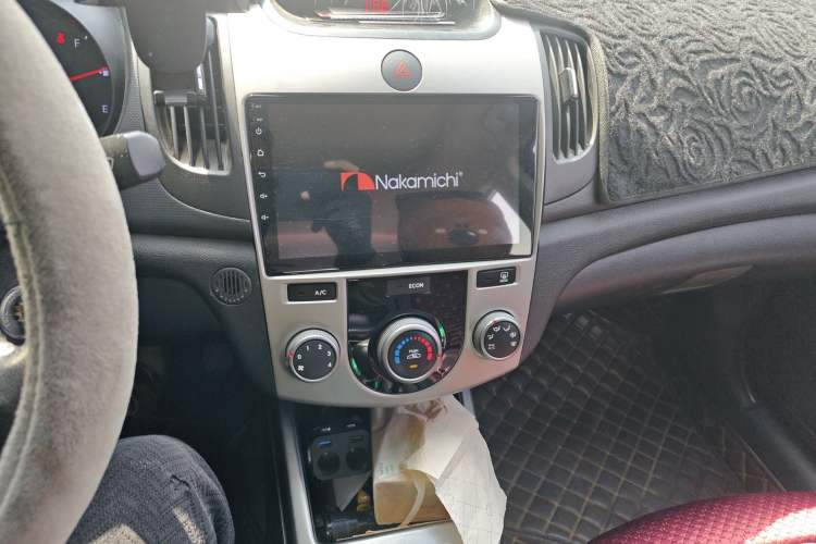 Used Kia Forte 2011 1.6L MT GLS Audio And AC Panel