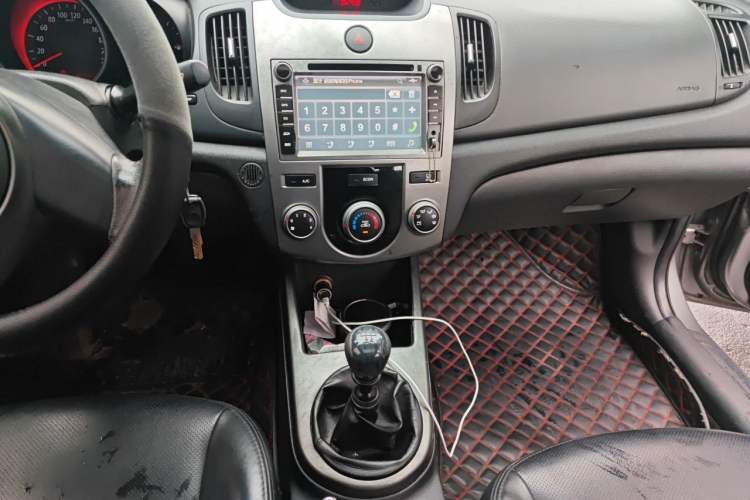 Used Kia Forte 2011 1.6L MT GLS Audio And AC Panel