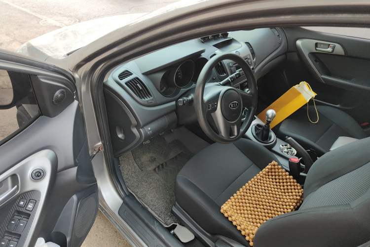 Used Kia Forte 2011 1.6L MT GL Driver Seat