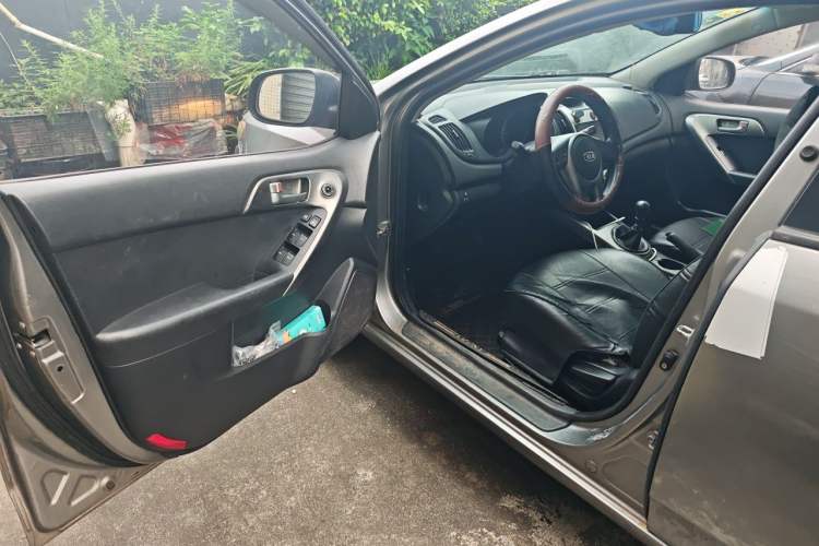 Used Kia Forte 2011 1.6L MT GL Driver Seat