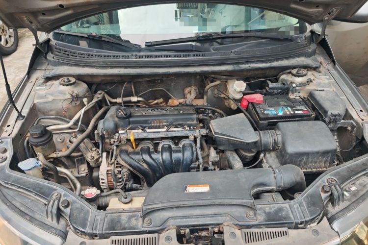 Used Kia Forte 2011 1.6L MT GL Engine Bay
