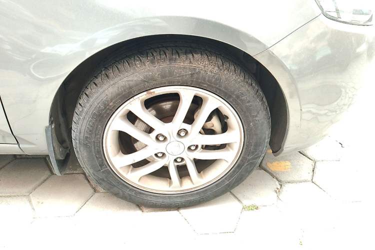 Used Kia Forte 2011 1.6L AT Premium Exterior 7