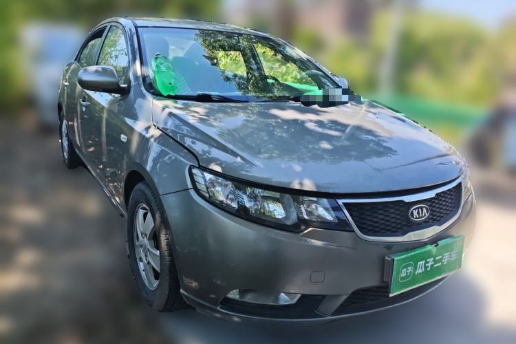 Used Kia Forte 2011 1.6L MT GL Front Right 45 Deg