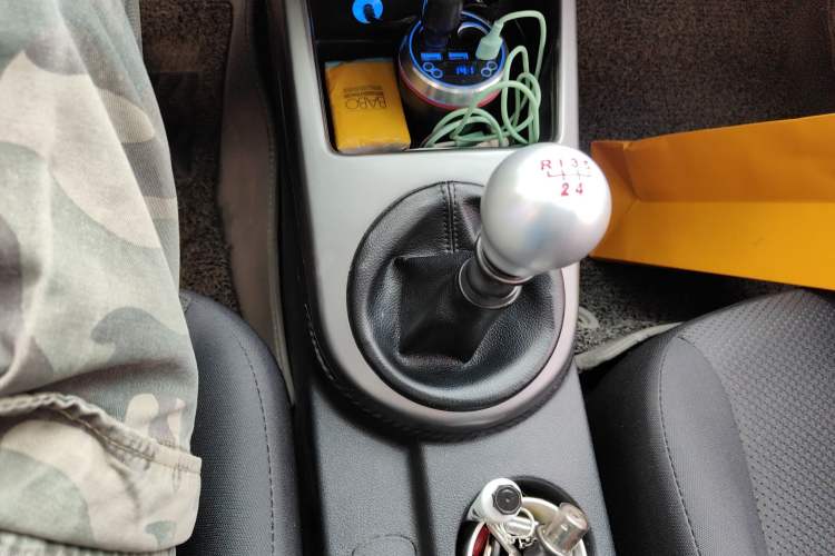 Used Kia Forte 2011 1.6L MT GL Gear Lever
