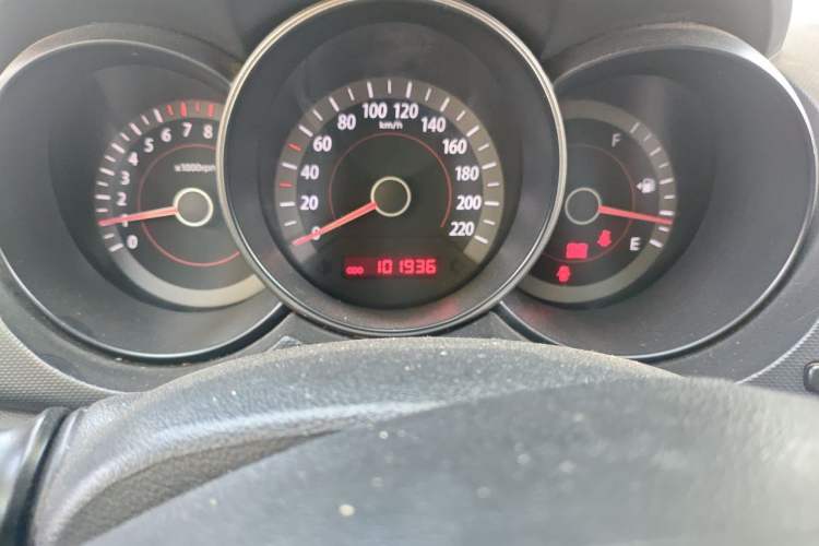 Used Kia Forte 2011 1.6L MT GL Instrument Cluster
