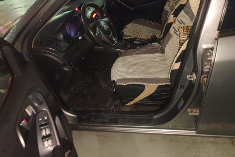Used Kia Forte 2011 1.6L MT GL Left Front Seat
