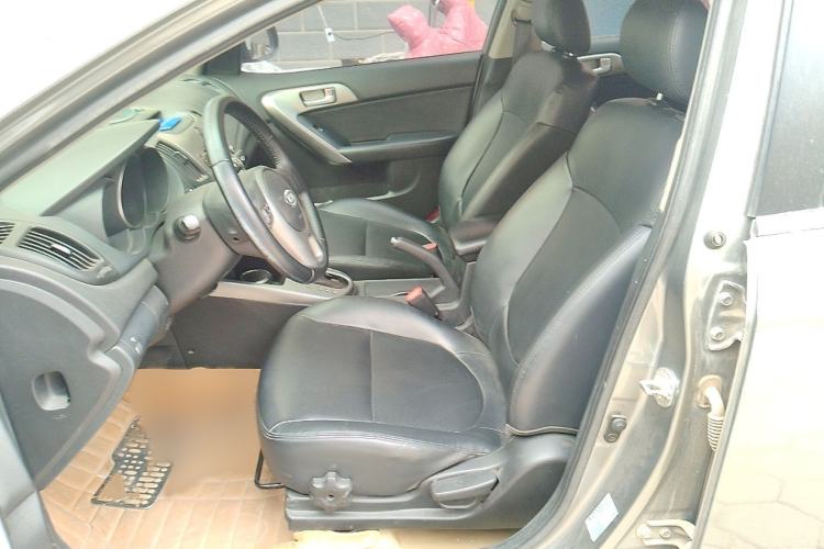 Used Kia Forte 2011 1.6L AT Premium Left Front Seat