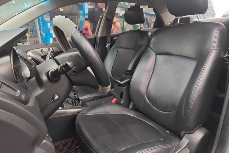 Used Kia Forte 2011 1.6L MT GLS Left Front Seat