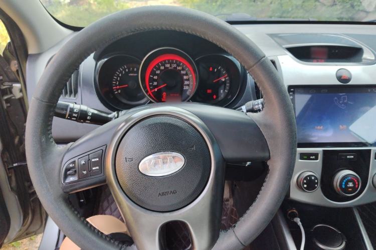 Used Kia Forte 2011 1.6L MT GLS Steering Wheel