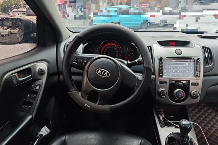 Used Kia Forte 2011 1.6L MT GLS Steering Wheel