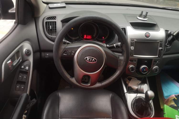 Used Kia Forte 2011 1.6L MT GLS Steering Wheel