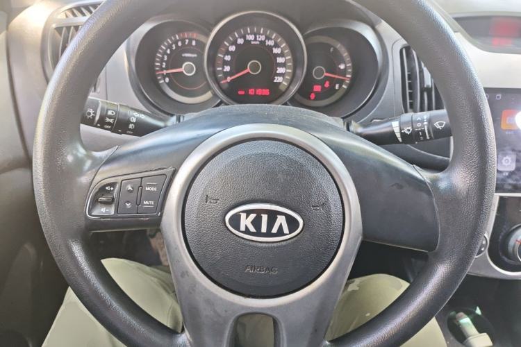 Used Kia Forte 2011 1.6L MT GL Steering Wheel