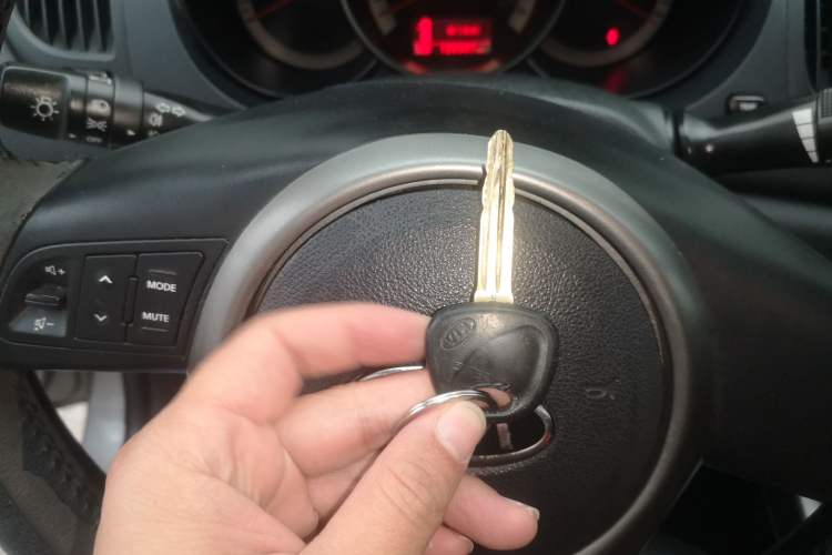 Used Kia Forte 2011 1.6L MT GLS Vehicle Key