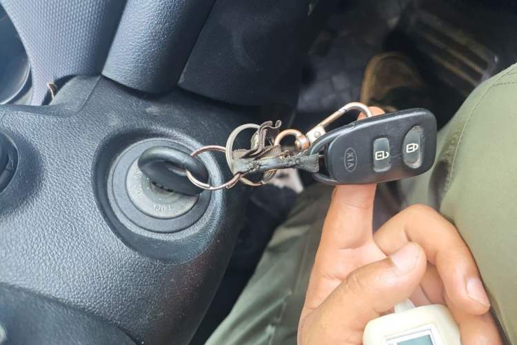 Used Kia Forte 2011 1.6L MT GL Vehicle Key