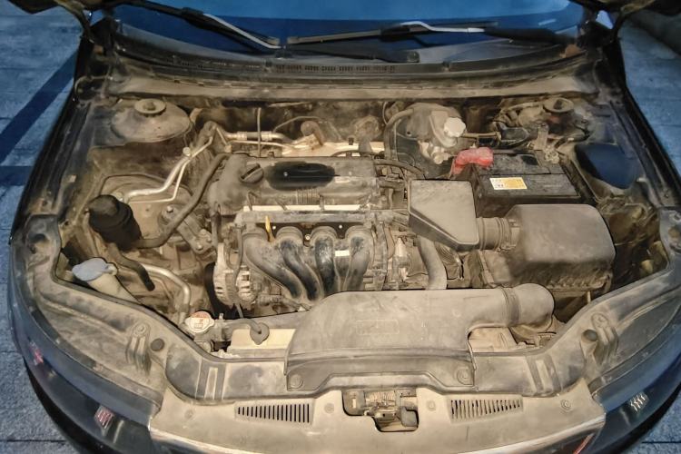 Used Kia Forte 2011 1.6L MT GL Engine Bay