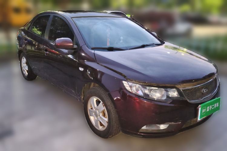 Used Kia Forte 2011 1.6L MT GL Front Right 45 Deg