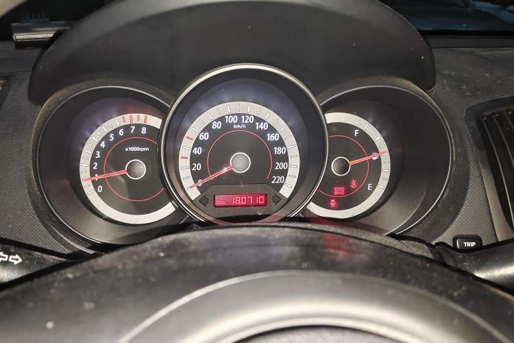 Used Kia Forte 2011 1.6L MT GL Instrument Cluster