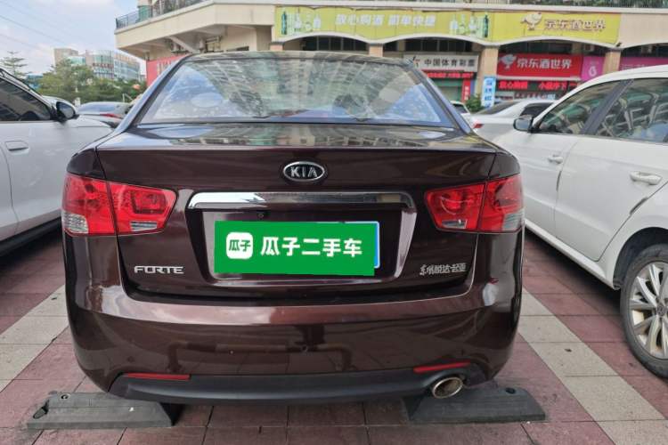 Used Kia Forte 2011 1.6L AT Premium Rear