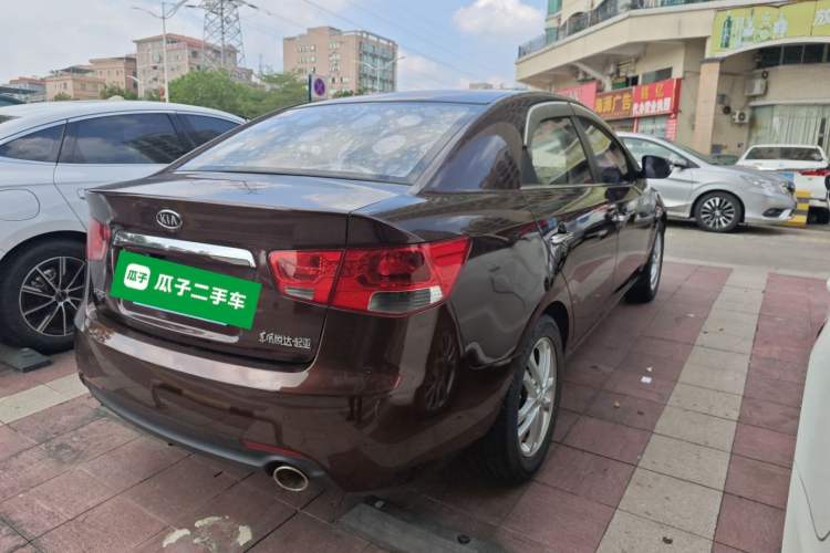 Used Kia Forte 2011 1.6L AT Premium Rear Right 45 Deg