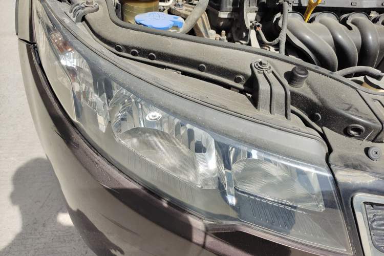 Used Kia Forte 2011 1.6L AT Premium Right Front Headlight