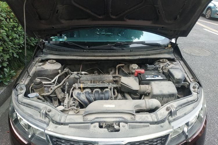 Used Kia Forte 2011 1.6L MT GL Engine Bay