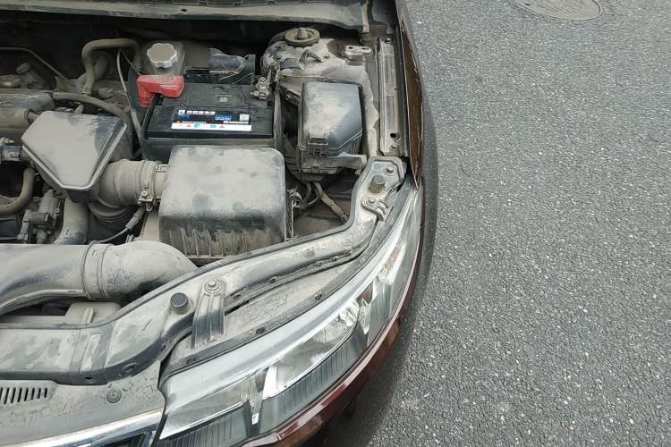 Used Kia Forte 2011 1.6L MT GL Engine Bay Left