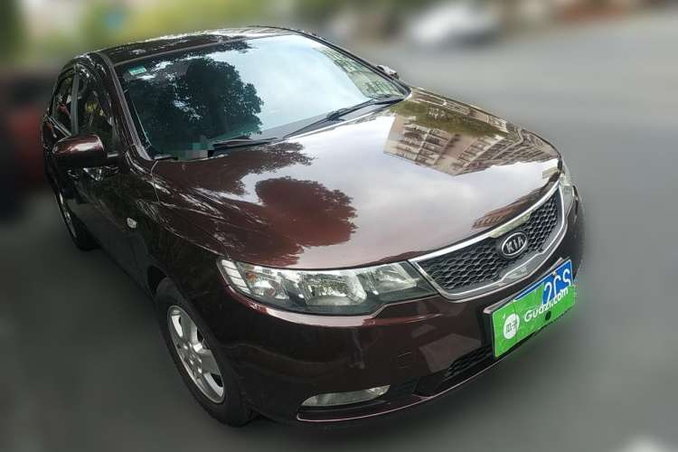 Used Kia Forte 2011 1.6L MT GL Front Right 45 Deg