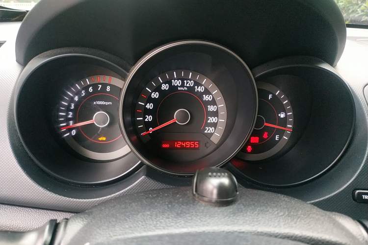 Used Kia Forte 2011 1.6L MT GL Instrument Cluster