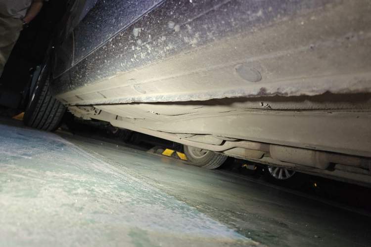 Used Kia Forte 2011 1.6L AT Premium Chassis Front Right