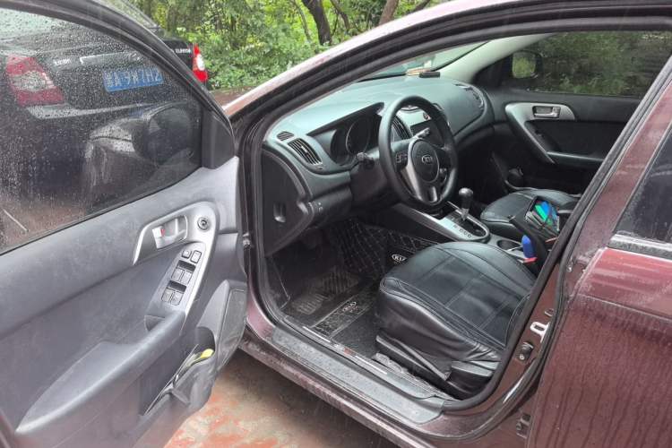 Used Kia Forte 2011 1.6L AT GL Driver Seat